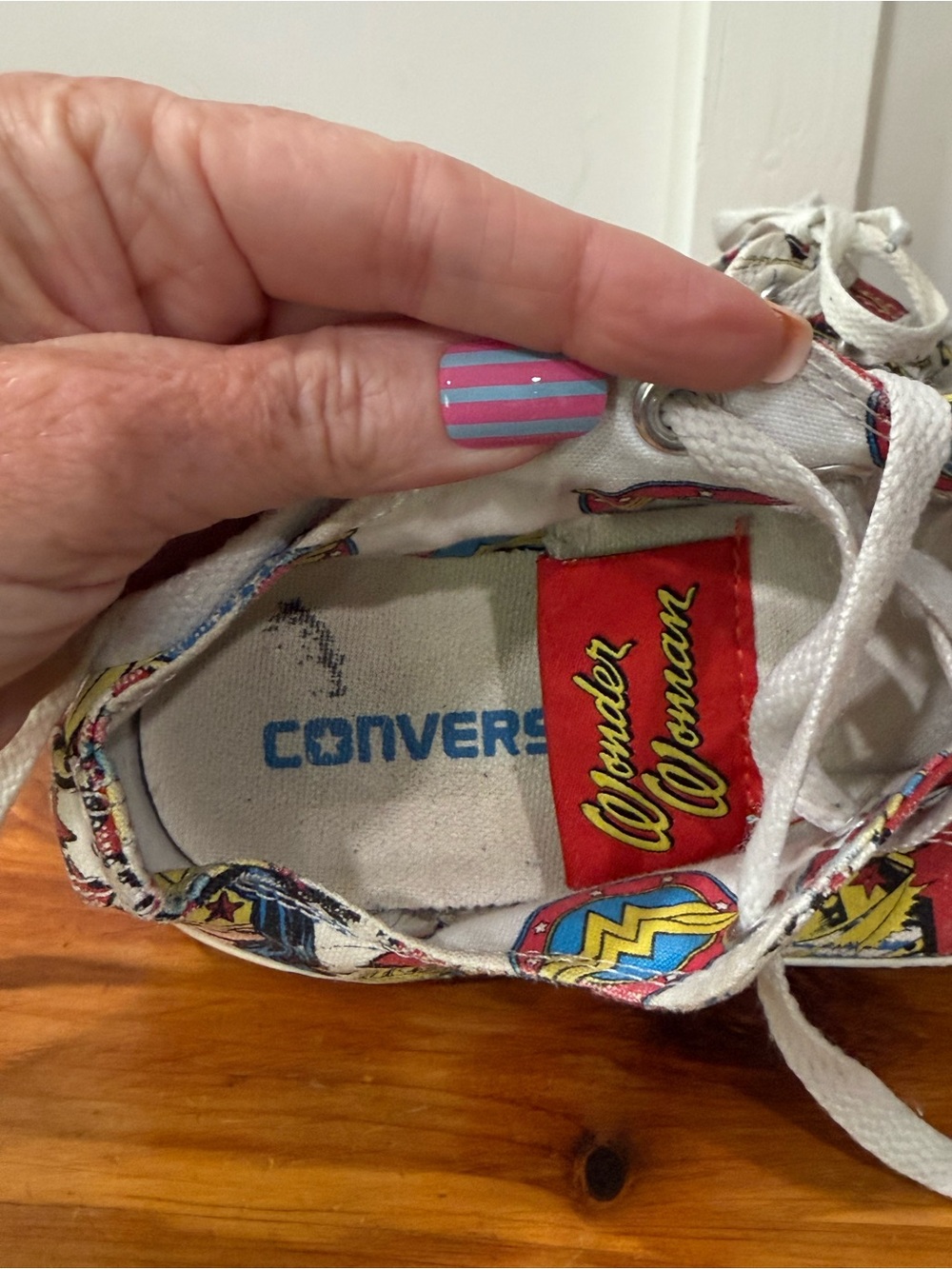 Converse Wonder Woman Sneakers - Picture 7 of 8